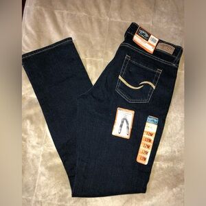 Misses Levi Strauss & Co. Totally Slimming mid-rise straight blue jeans. Sz 12 M